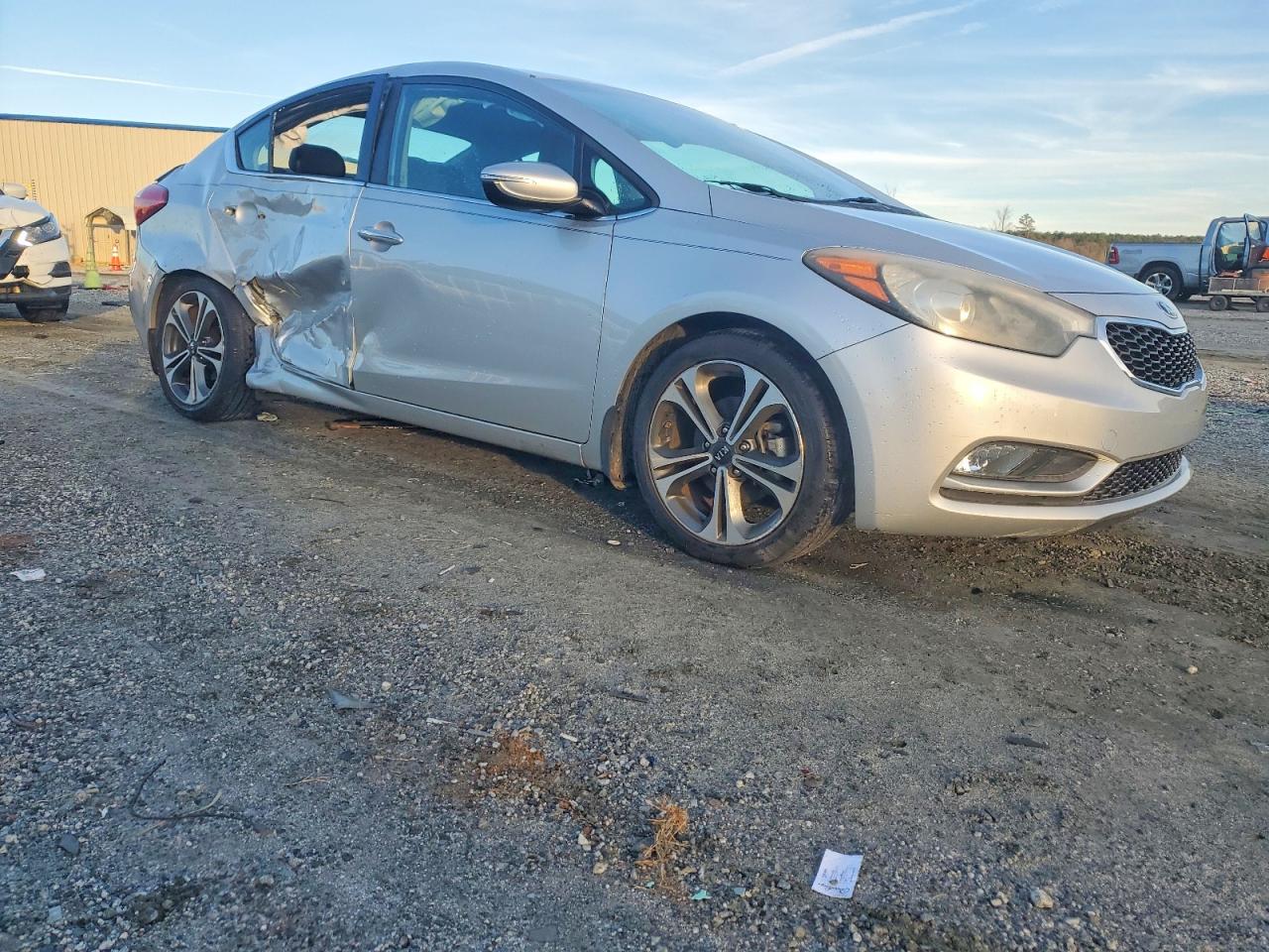 2015 KIA FORTE EX photo 4