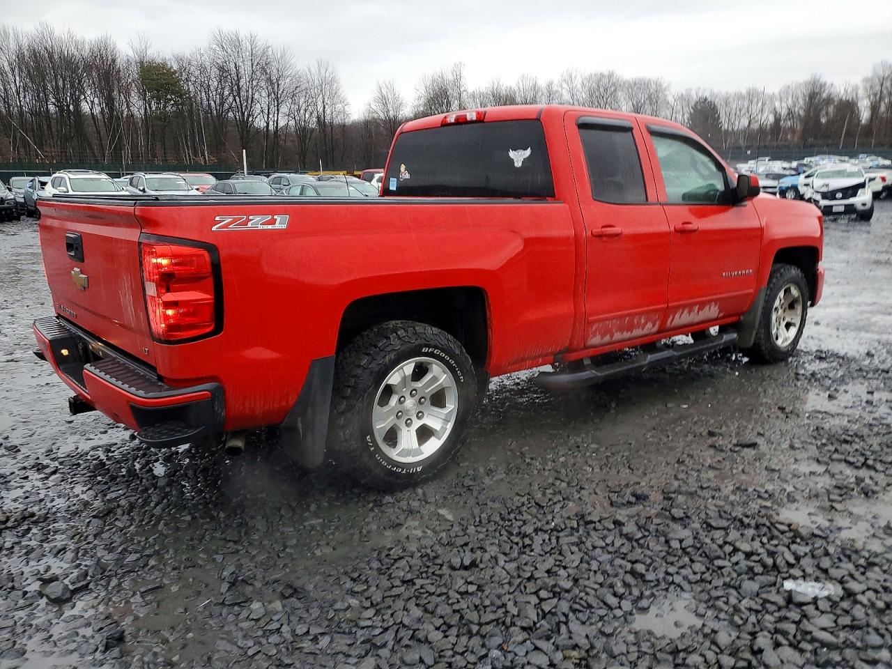 2017 CHEVROLET SILVERADO K1500 LT photo 3