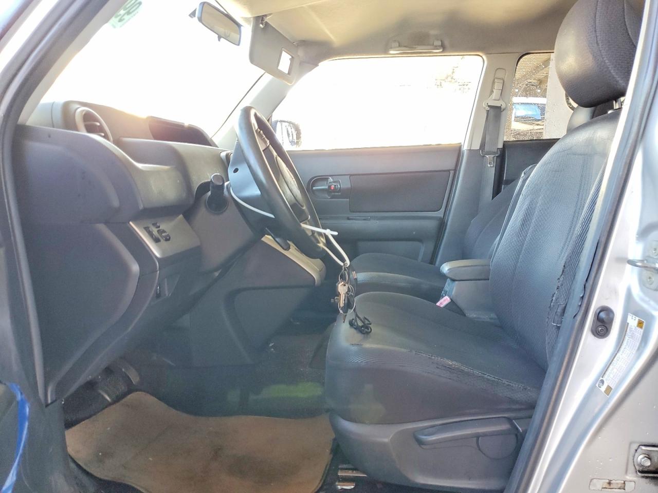 2009 TOYOTA SCION XB photo 7