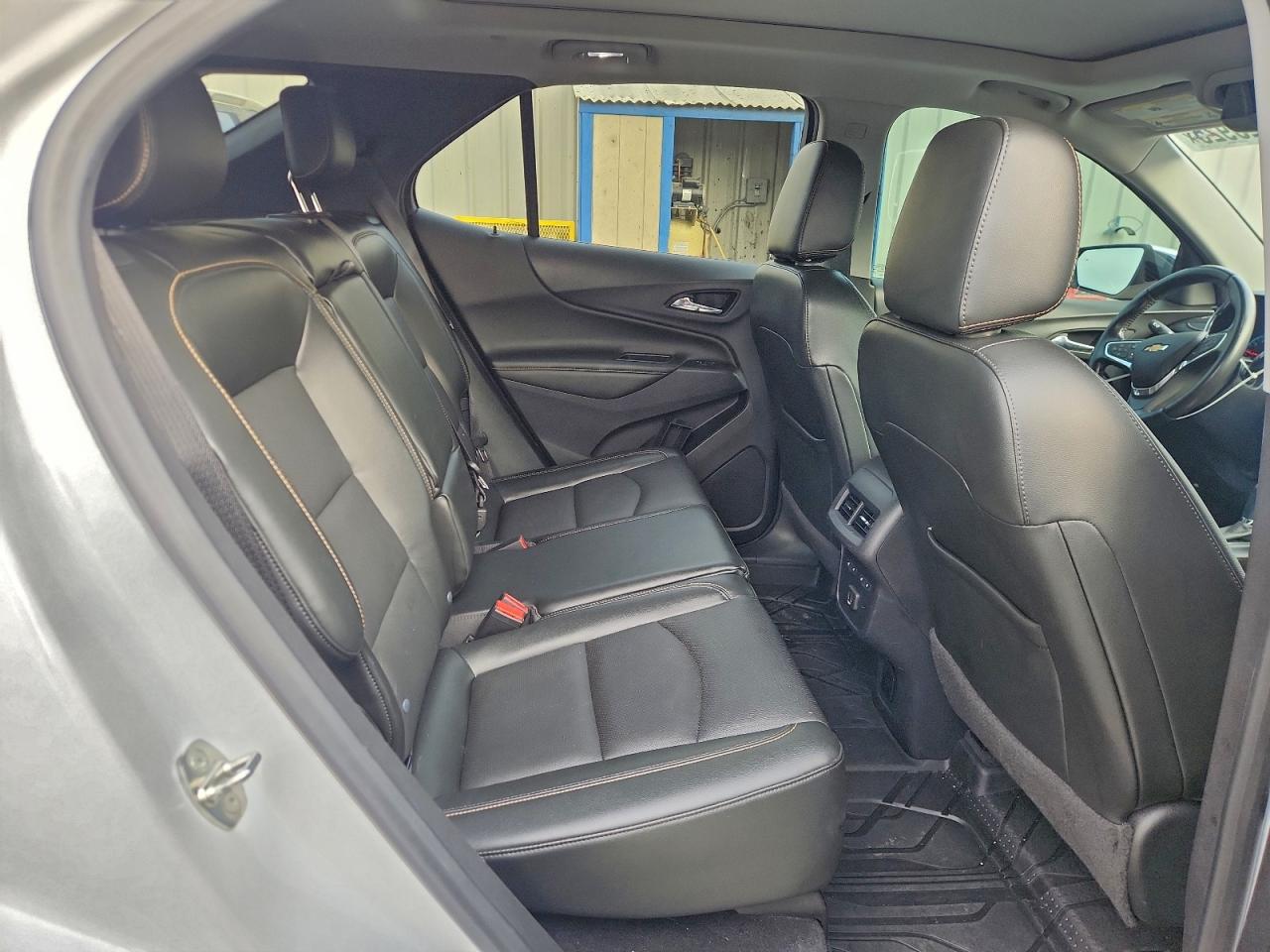 2020 CHEVROLET EQUINOX PREMIER photo 11