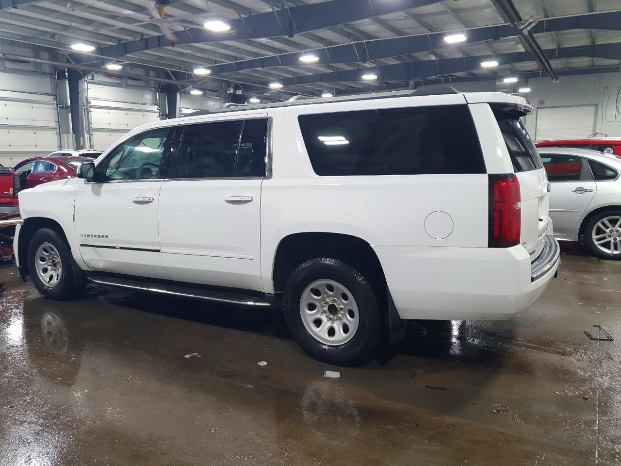 2018 CHEVROLET SUBURBAN K1500 PREMIER photo 2