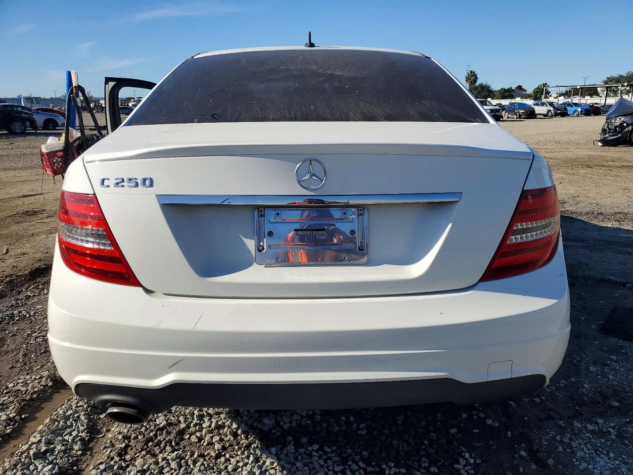 2013 MERCEDES-BENZ C 250 photo 6
