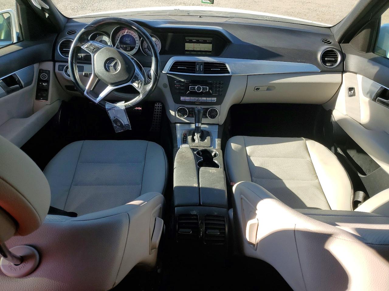 2013 MERCEDES-BENZ C 250 photo 8