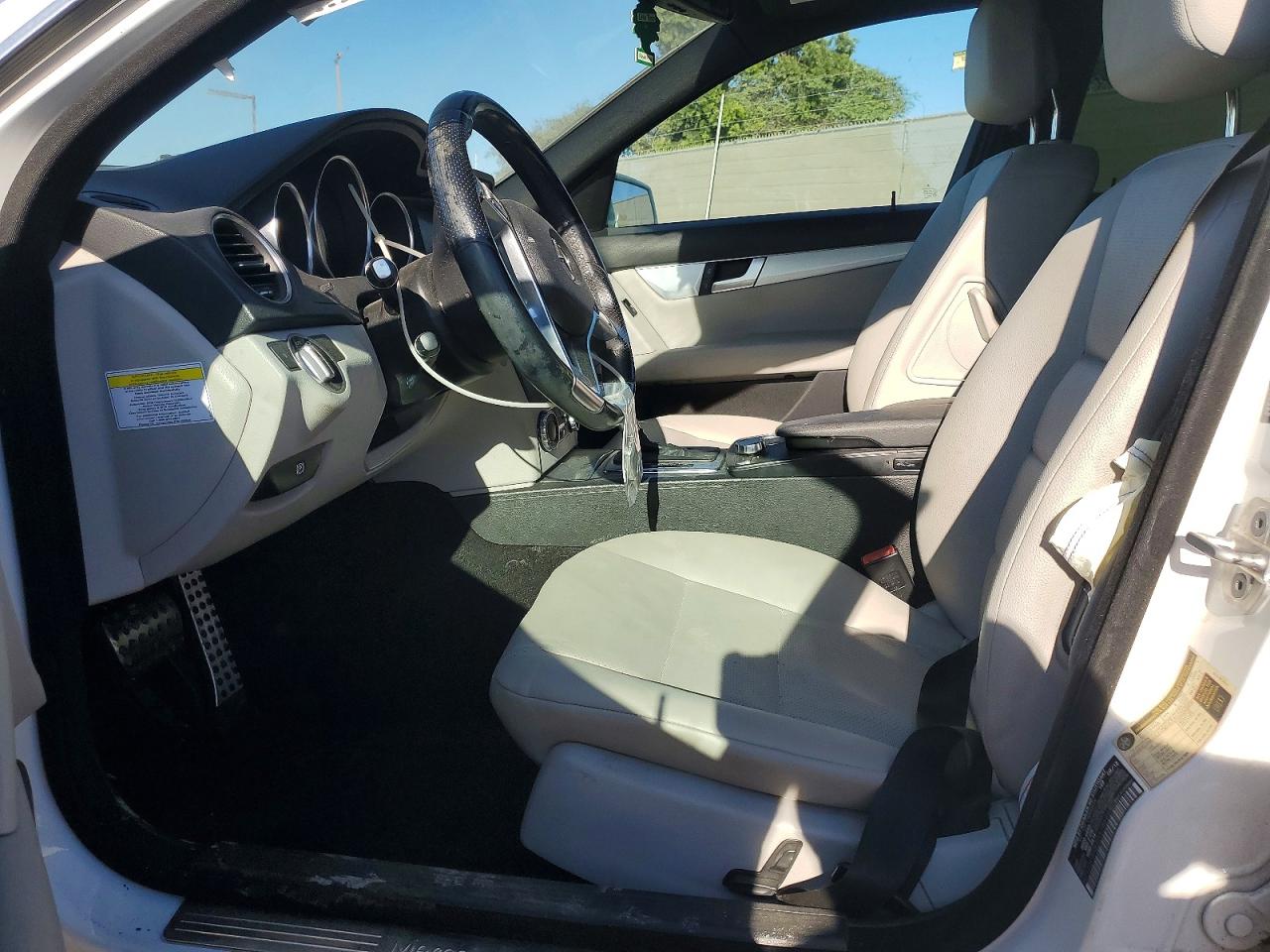 2013 MERCEDES-BENZ C 250 photo 7