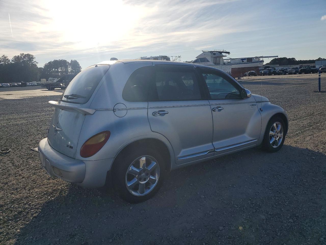 2004 CHRYSLER PT CRUISER LIMITED photo 3