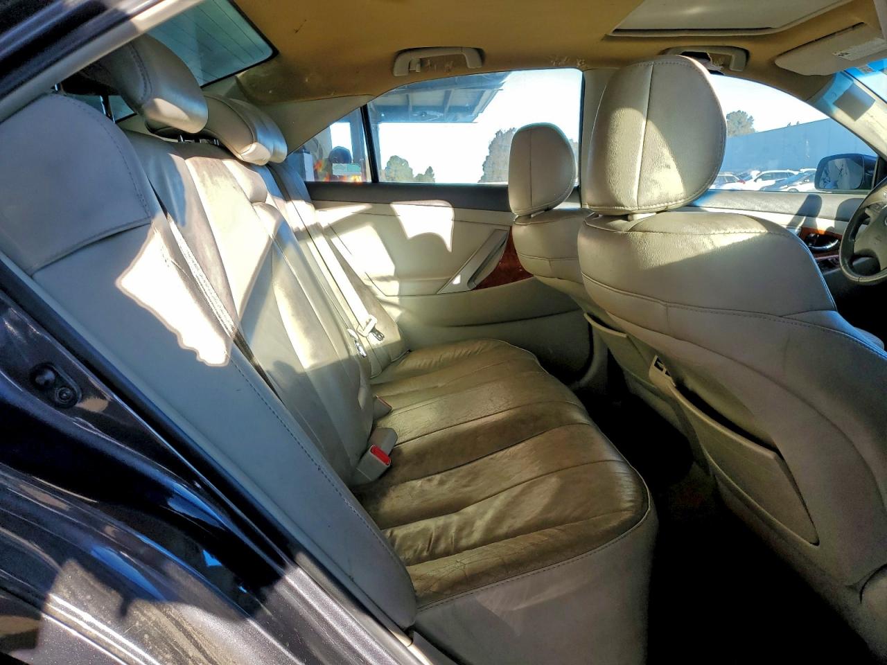 2011 TOYOTA CAMRY HYBRID photo 10