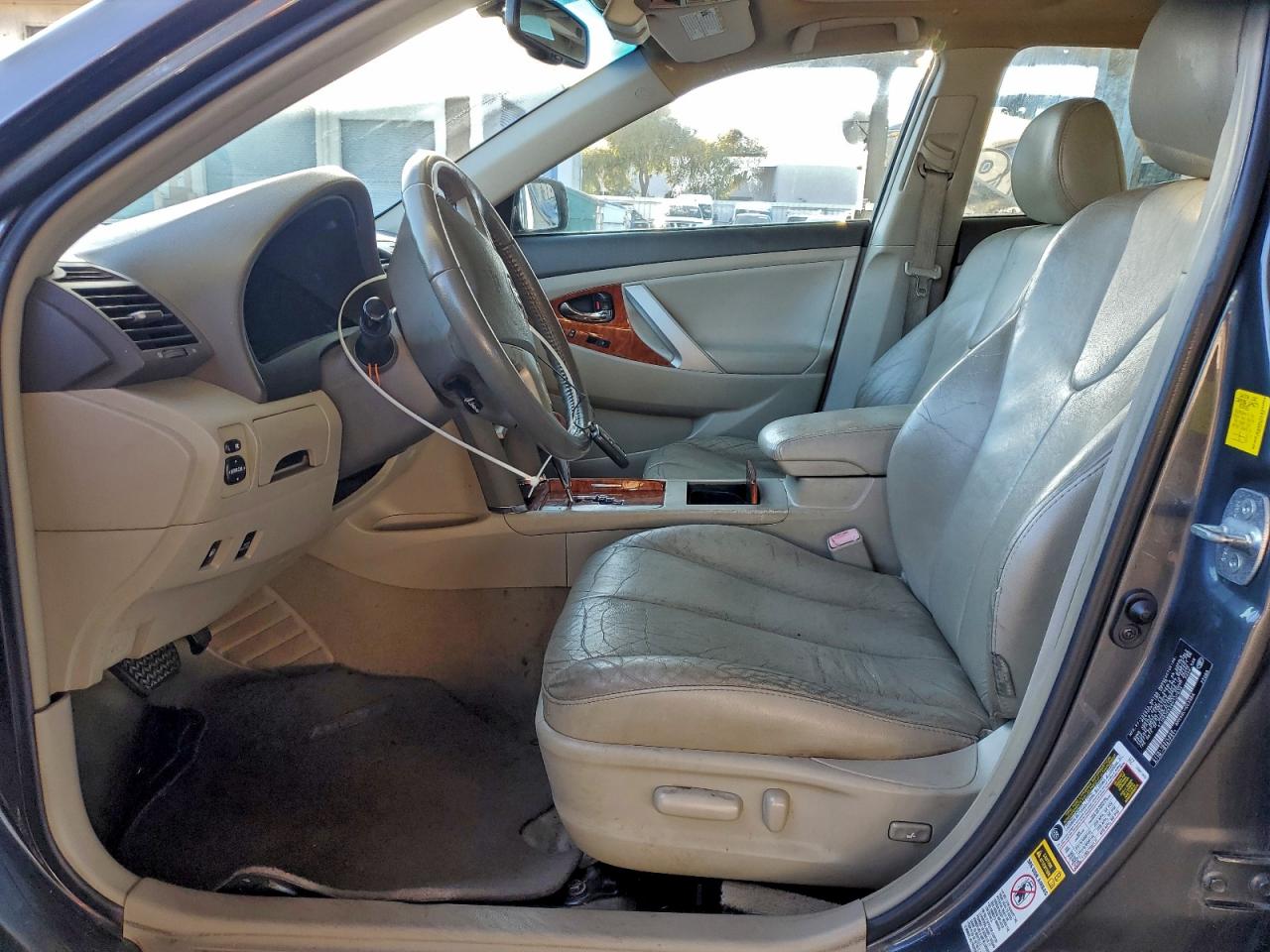 2011 TOYOTA CAMRY HYBRID photo 7