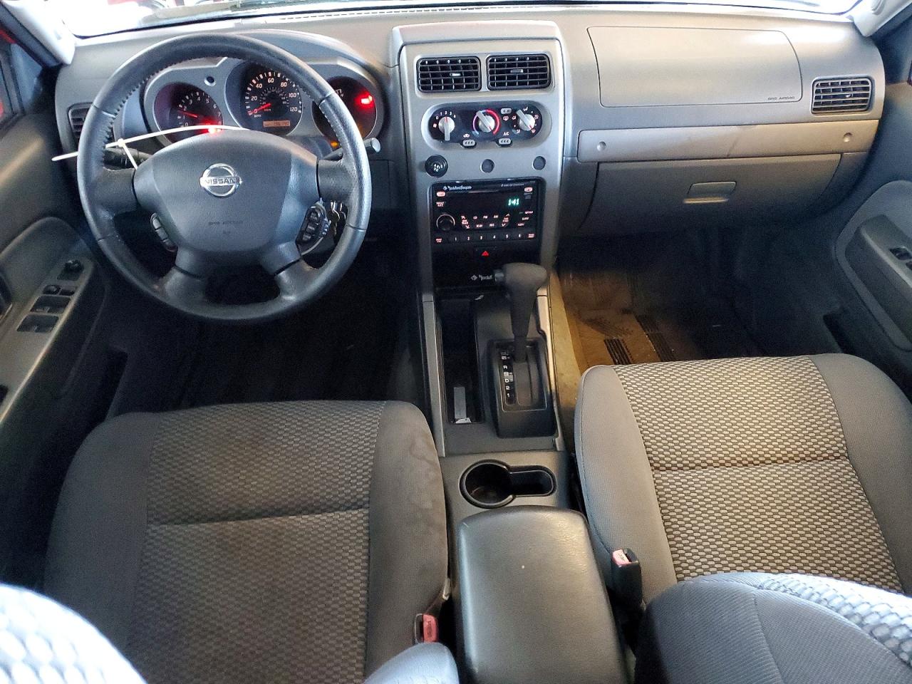 2002 NISSAN FRONTIER CREW CAB XE photo 8