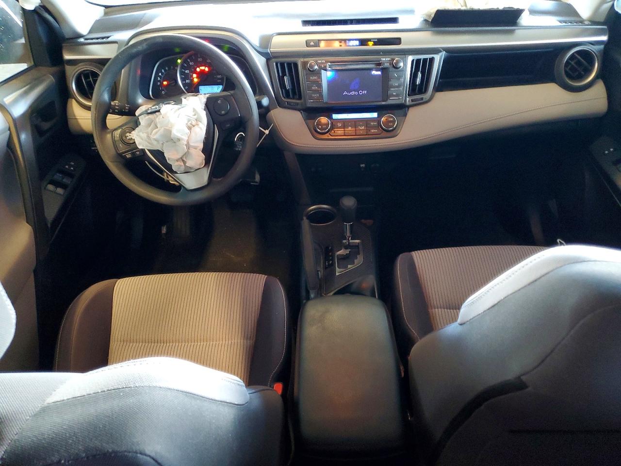 2013 TOYOTA RAV4 XLE photo 8