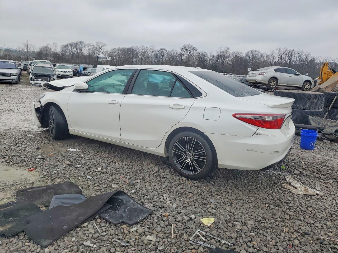 2016 TOYOTA CAMRY SPECIAL EDITION photo 2