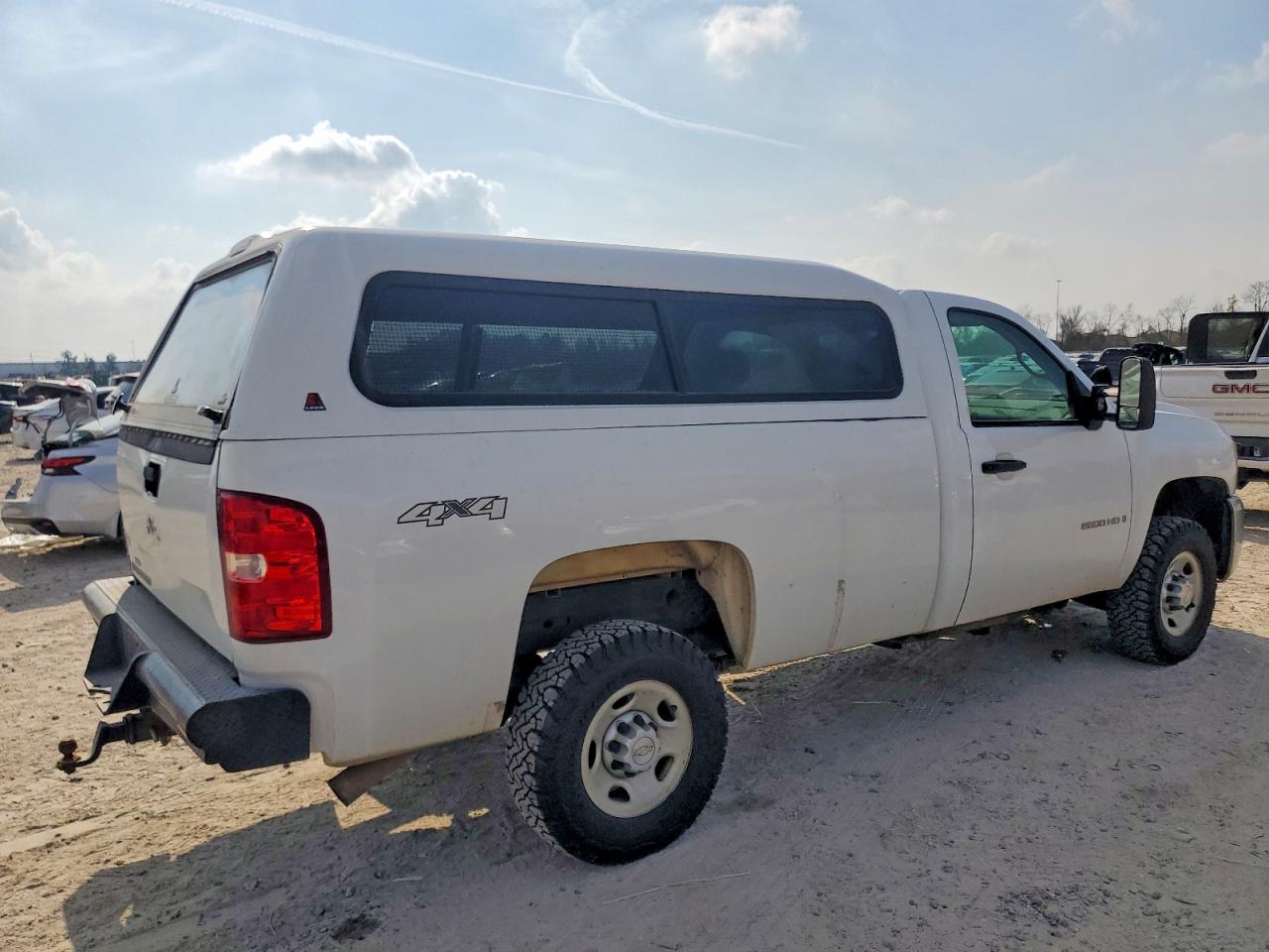 2009 CHEVROLET SILVERADO K2500 HEAVY DUTY photo 3