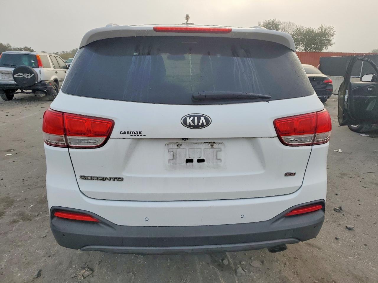 2017 KIA SORENTO LX photo 6