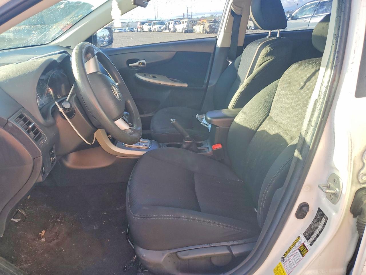 2012 TOYOTA COROLLA BASE photo 7