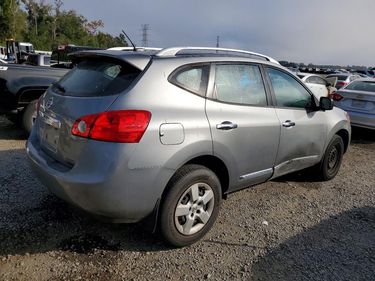 2015 NISSAN ROGUE SELECT S photo 3