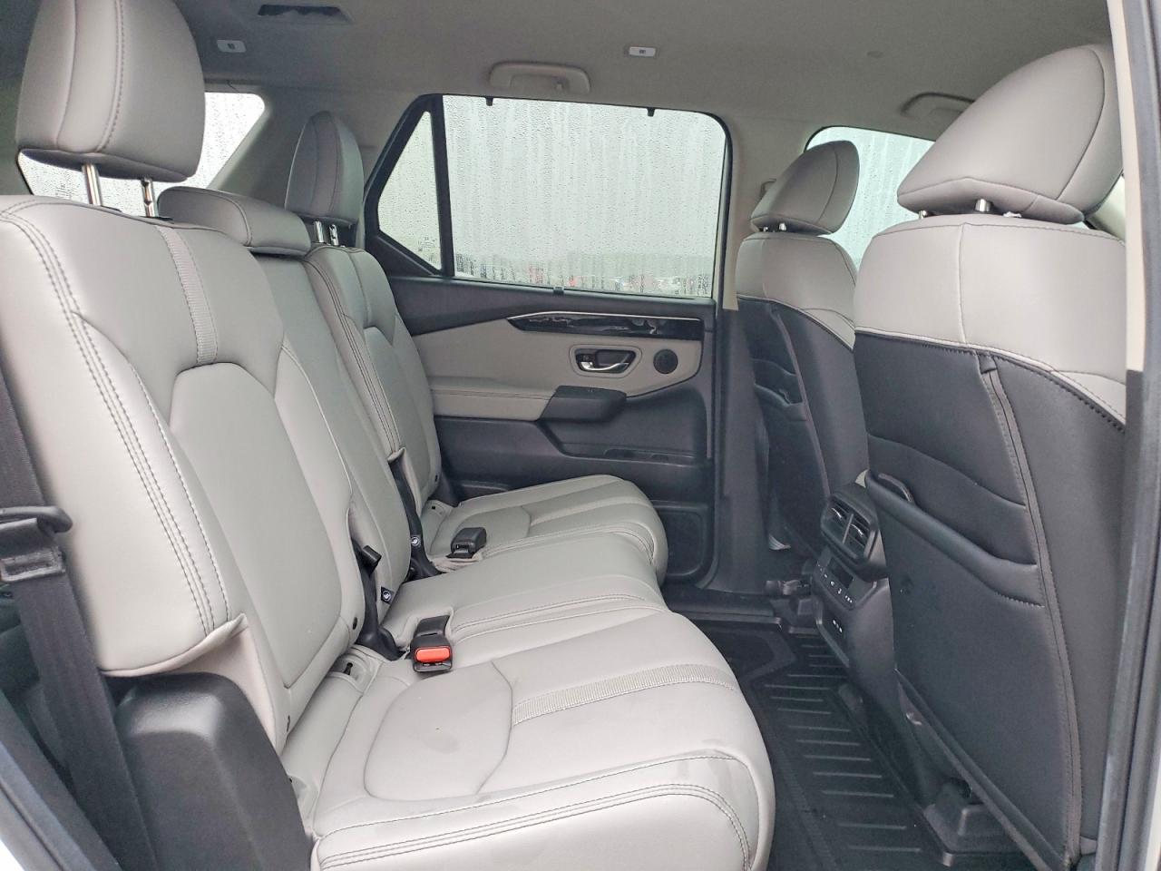 2025 HONDA PILOT EXL photo 11