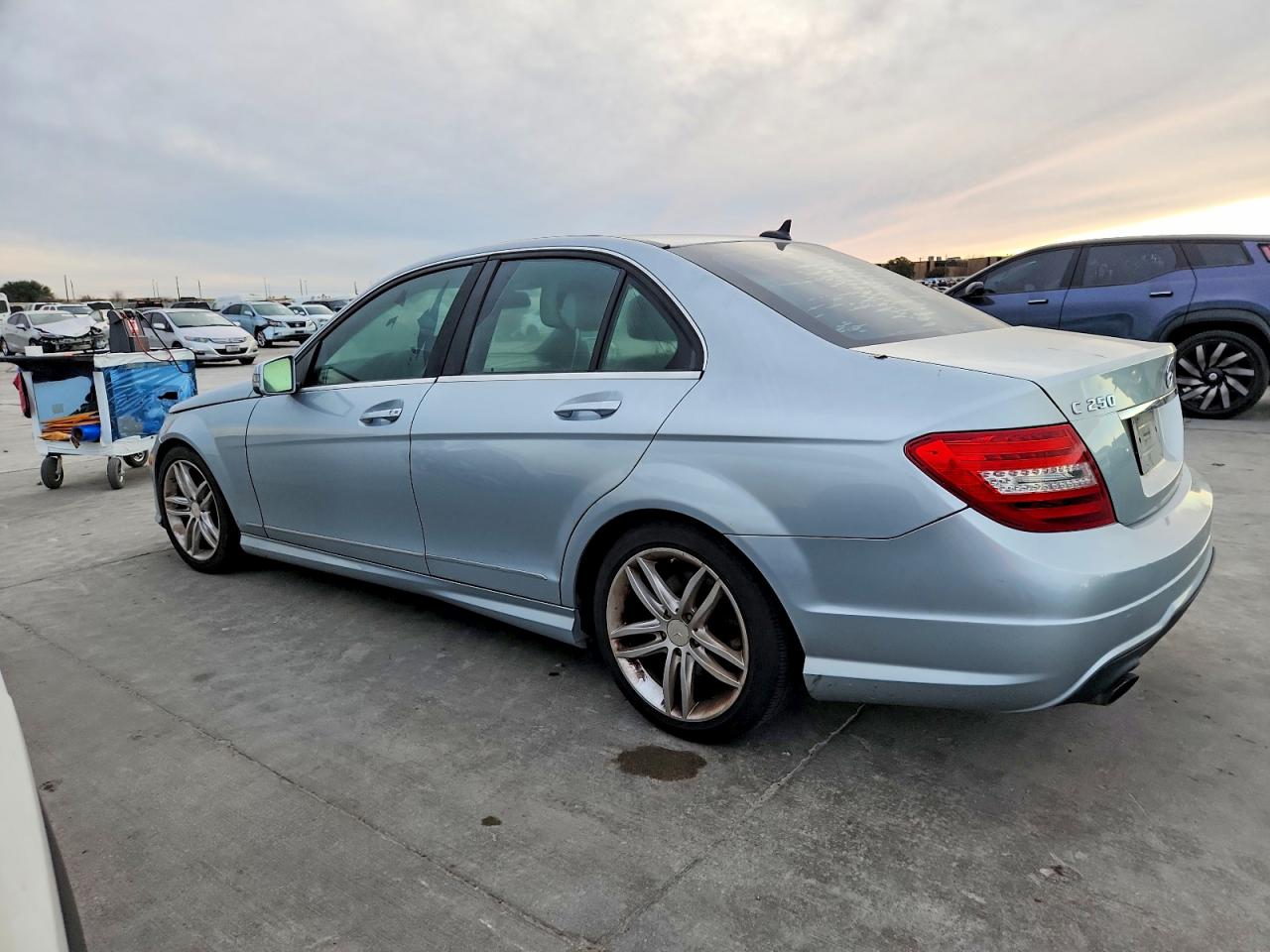 2013 MERCEDES-BENZ C 250 photo 2