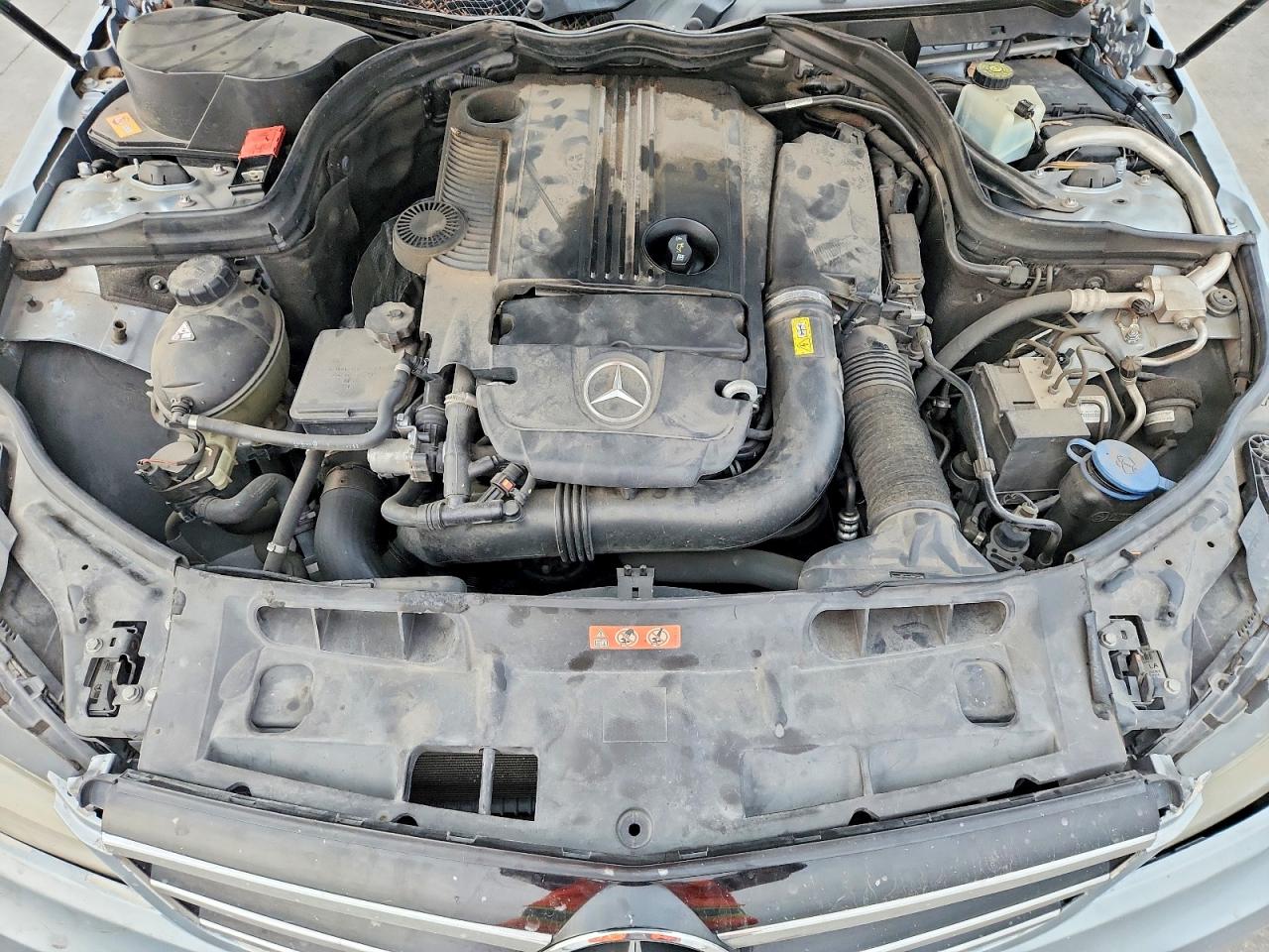 2013 MERCEDES-BENZ C 250 photo 11