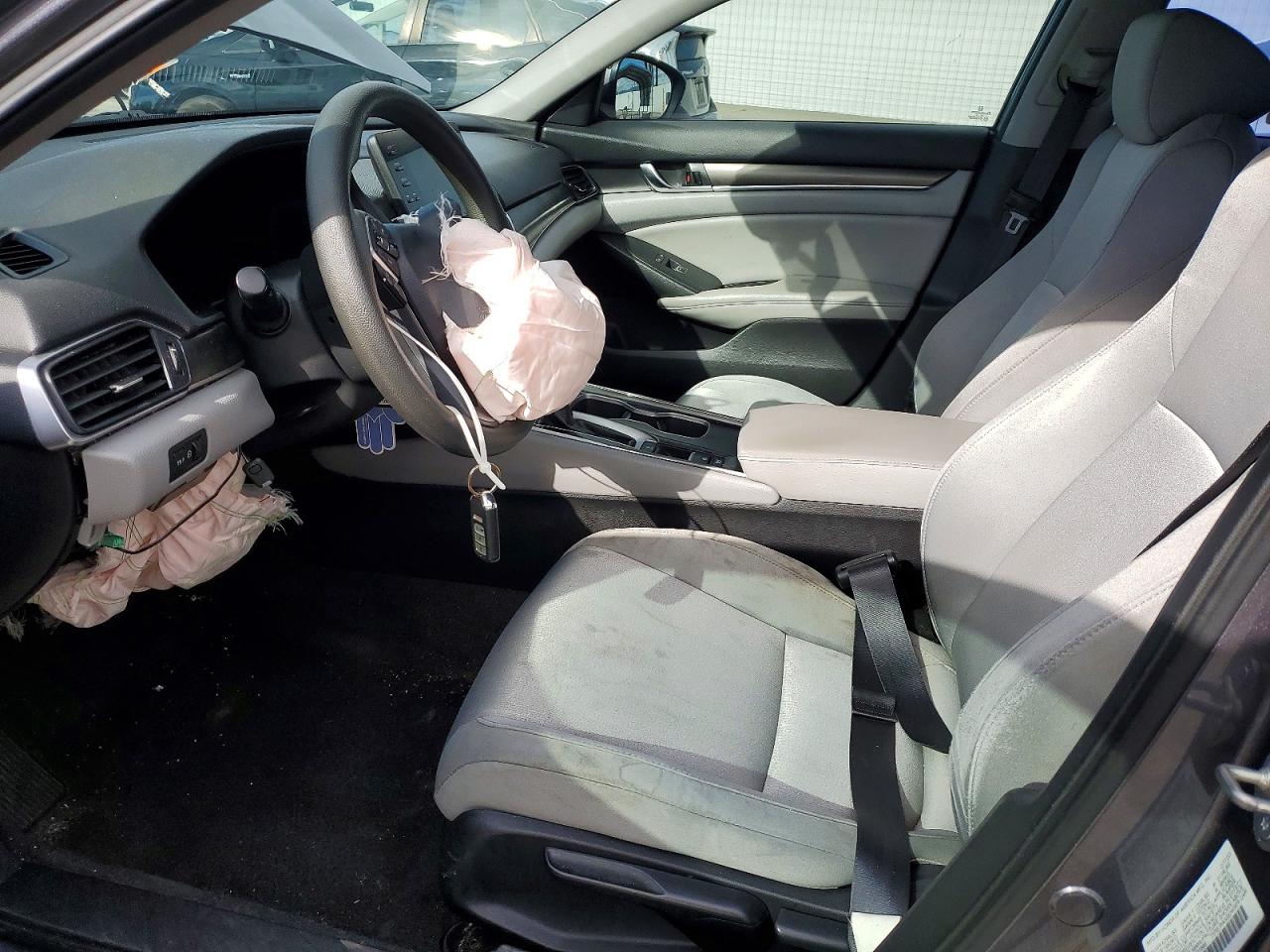 2020 HONDA ACCORD LX photo 7