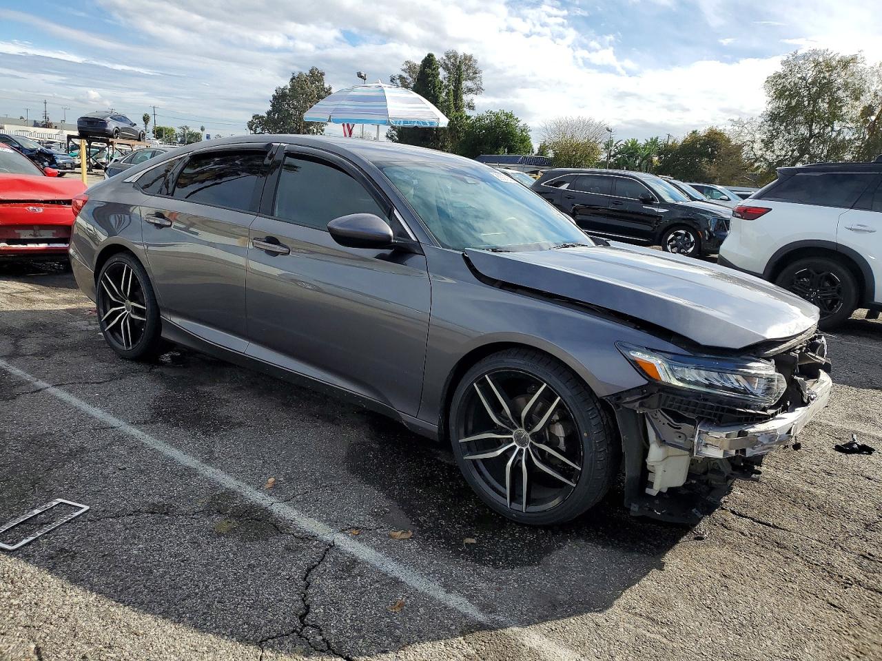 2020 HONDA ACCORD LX photo 4
