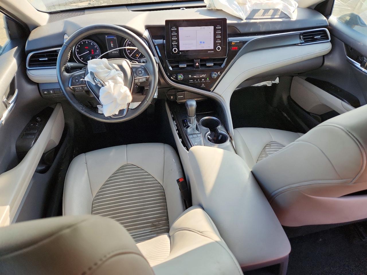 2023 TOYOTA CAMRY SE NIGHT SHADE photo 8