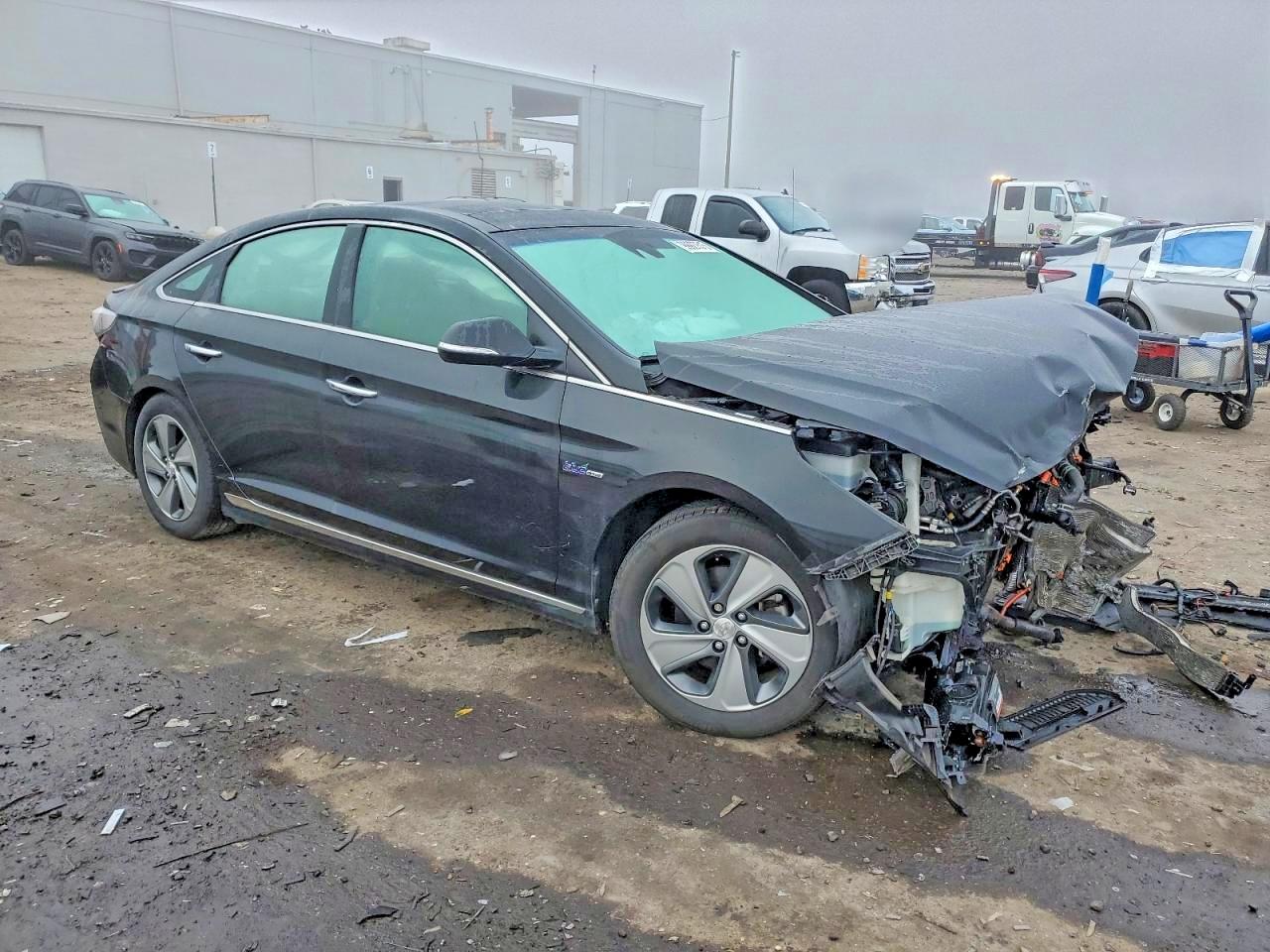 2016 HYUNDAI SONATA HYBRID photo 4