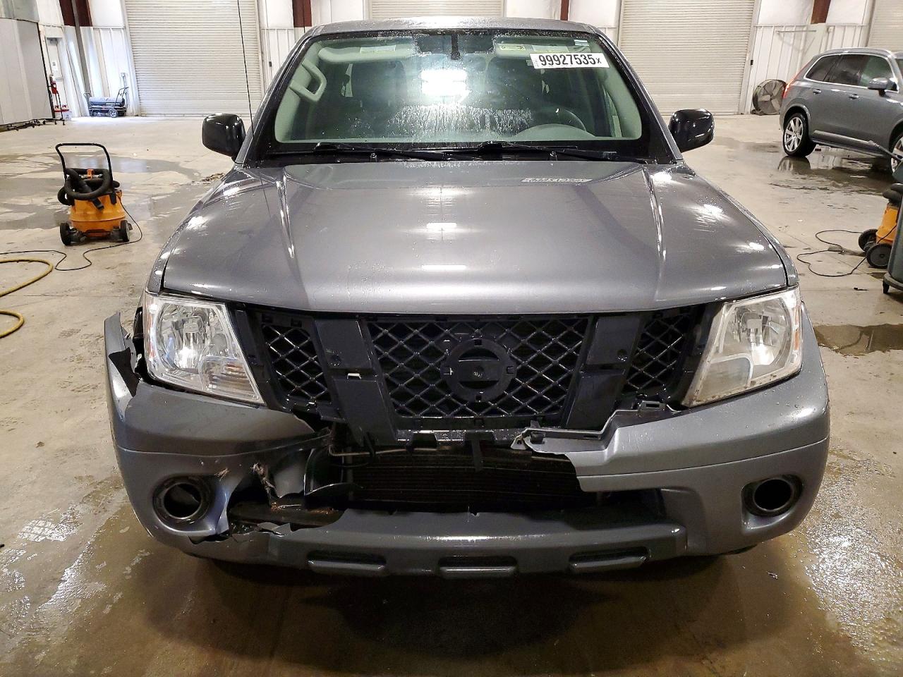 2019 NISSAN FRONTIER S photo 5