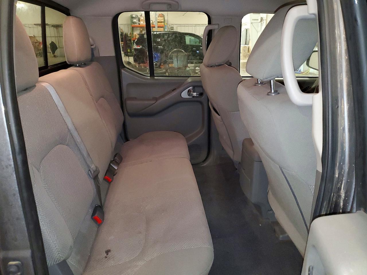 2019 NISSAN FRONTIER S photo 10