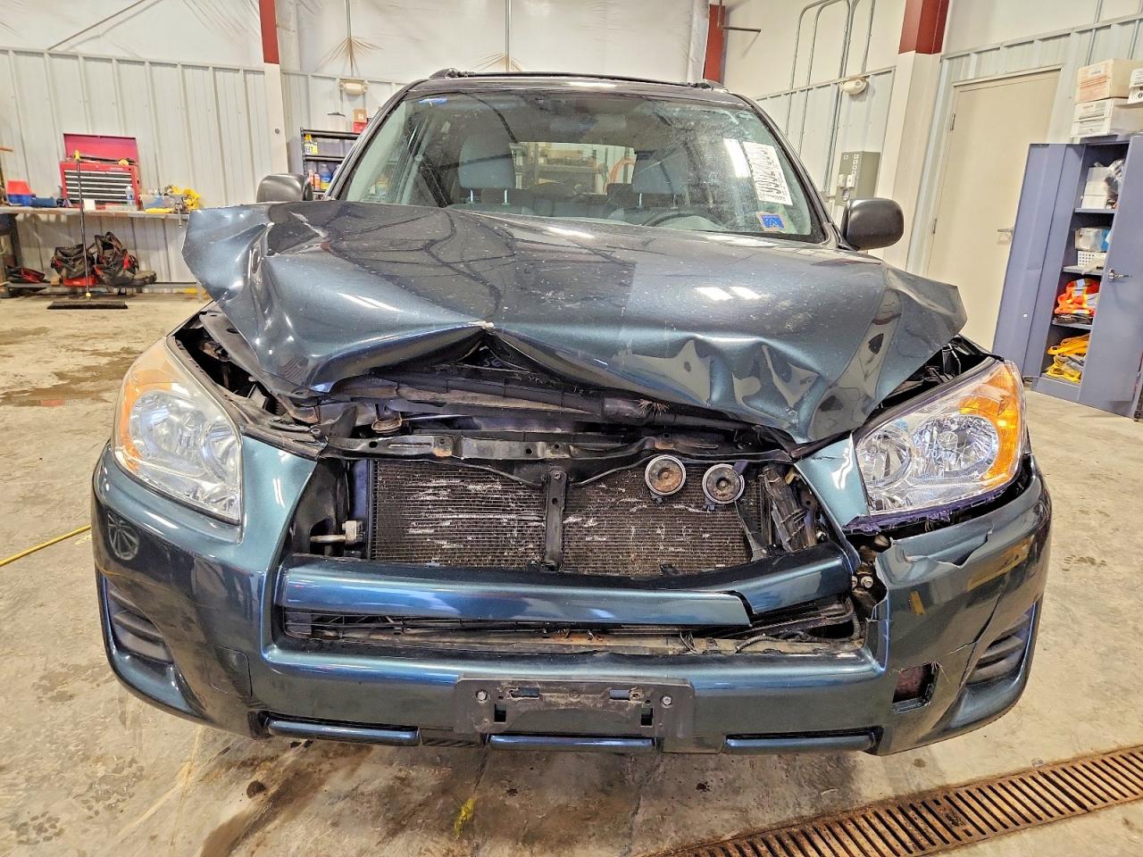 2011 TOYOTA RAV4 photo 5