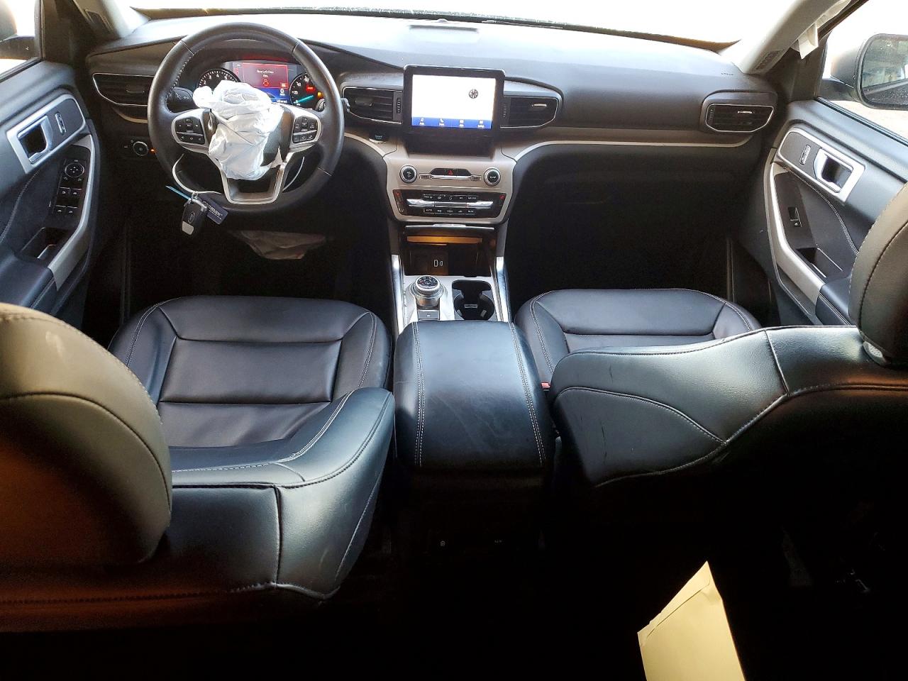 2023 FORD EXPLORER XLT photo 15