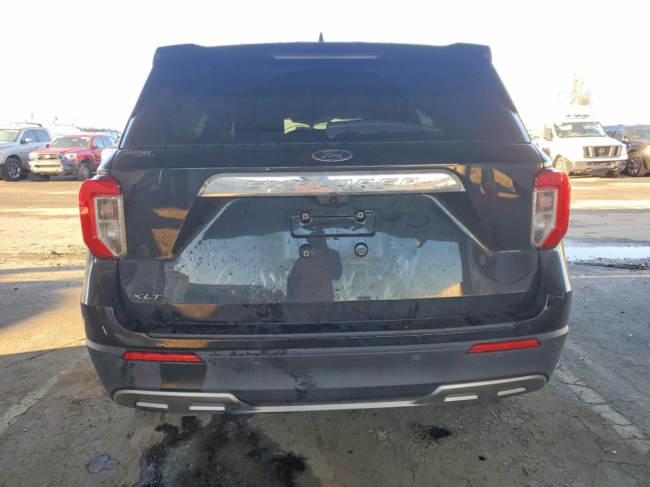 2023 FORD EXPLORER XLT photo 11
