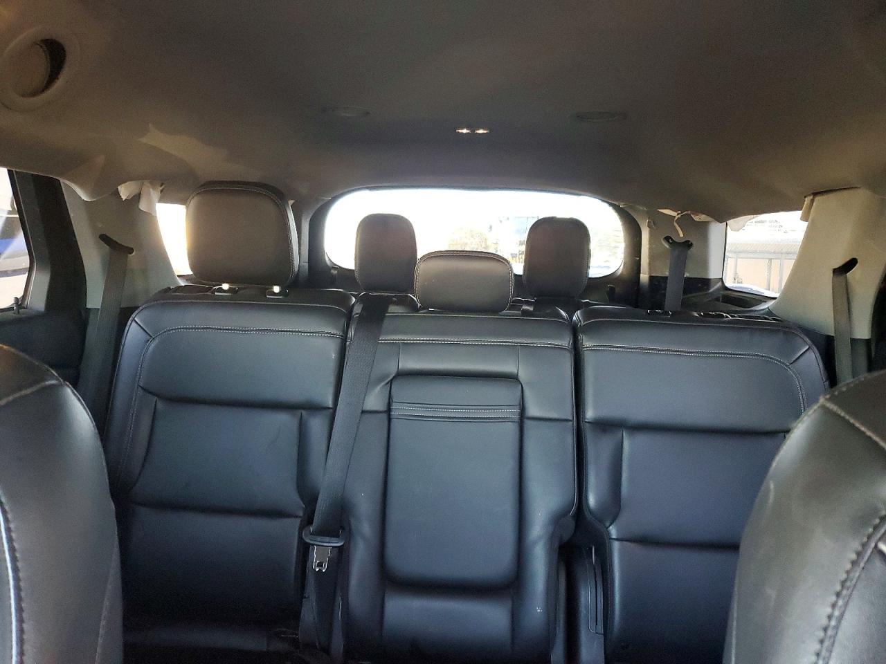 2023 FORD EXPLORER XLT photo 19