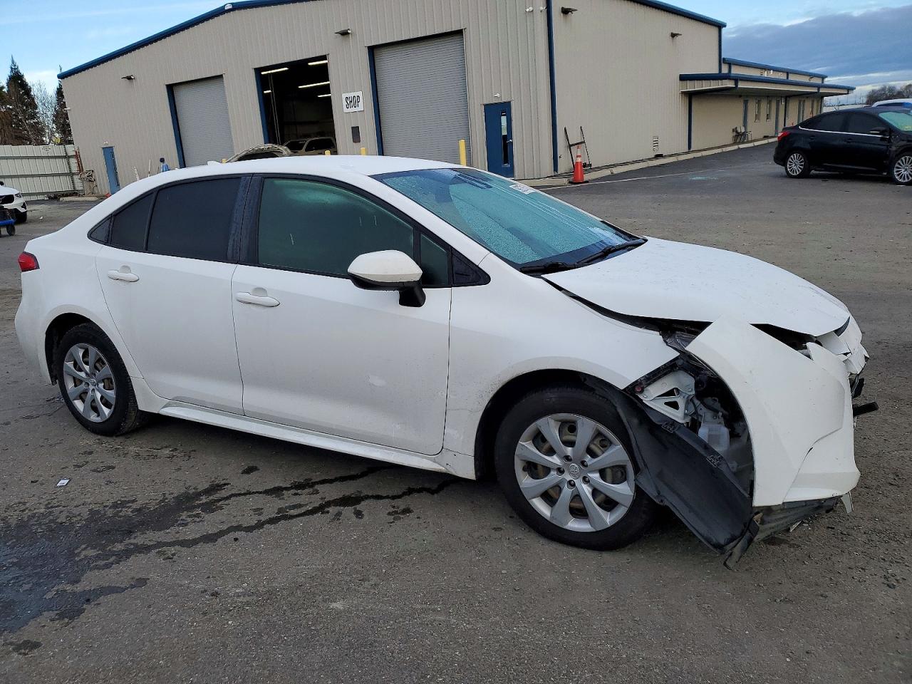 2020 TOYOTA COROLLA LE photo 4