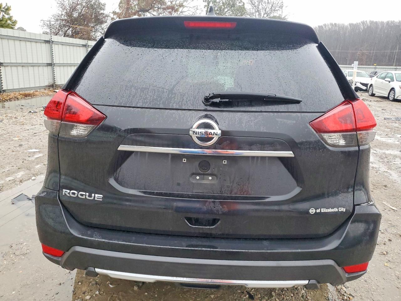 2018 NISSAN ROGUE S photo 6