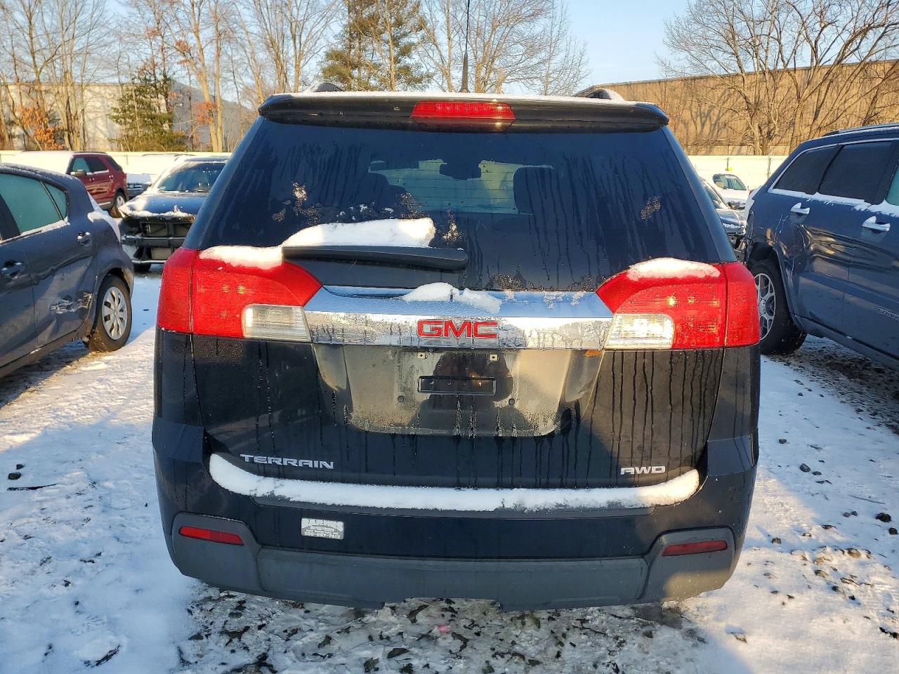2013 GMC TERRAIN SLE photo 6