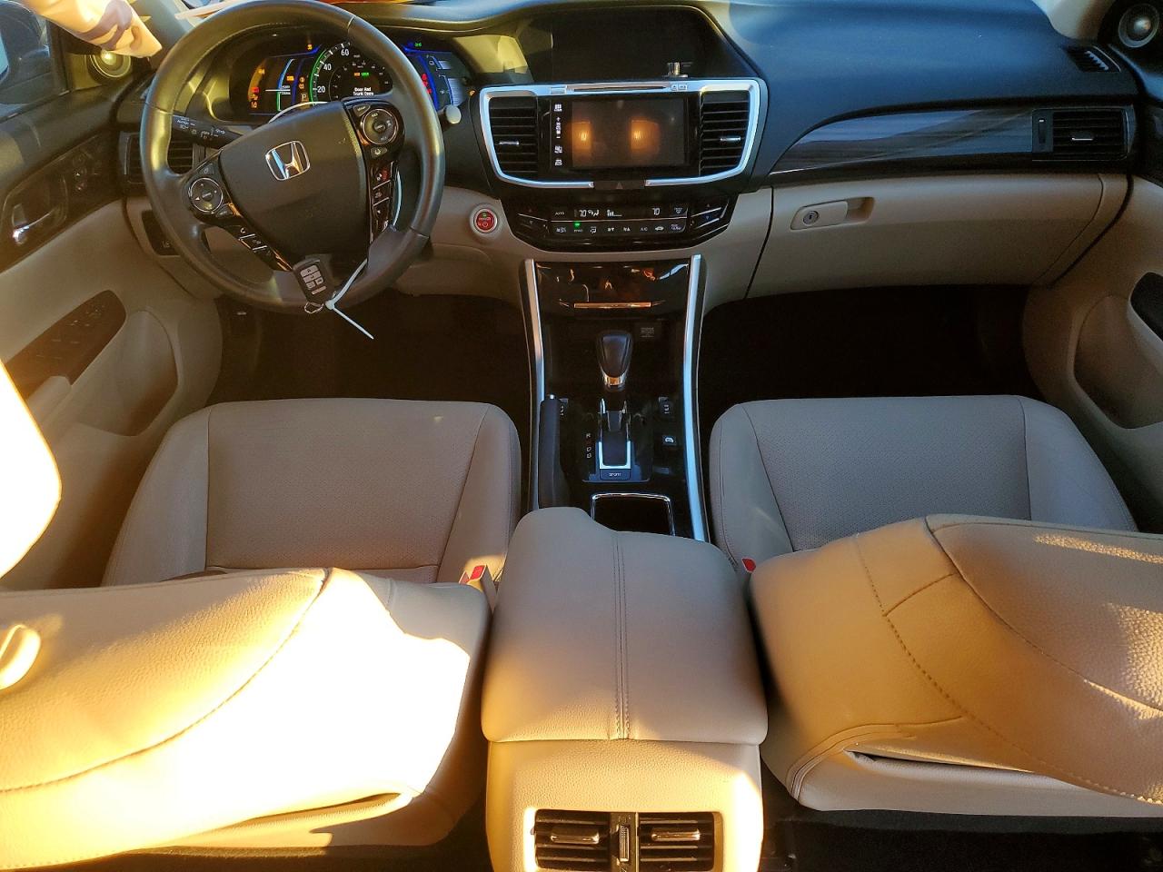 2017 HONDA ACCORD HYBRID EXL photo 8