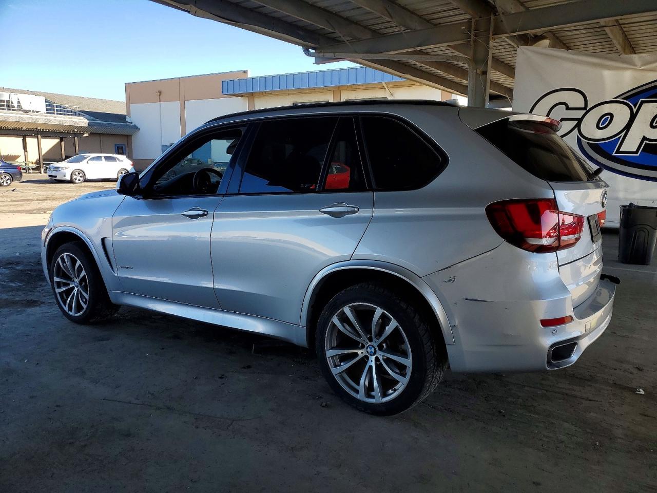 2015 BMW X5 XDRIVE35D photo 2