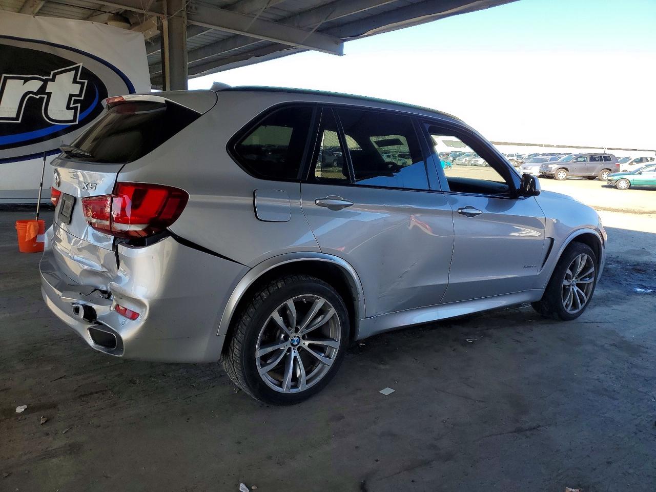 2015 BMW X5 XDRIVE35D photo 3