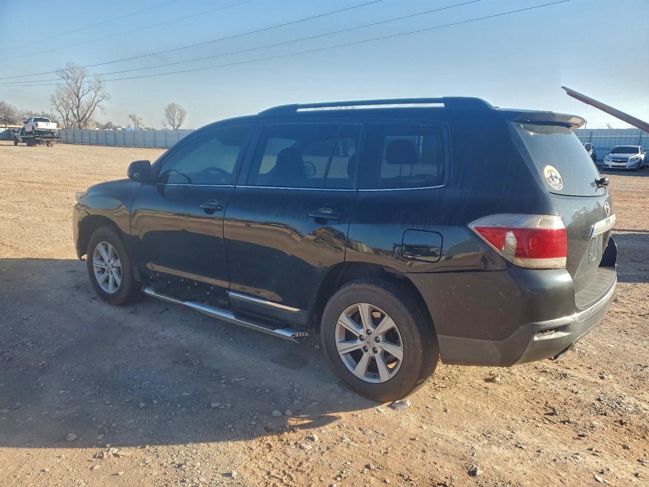 2012 TOYOTA HIGHLANDER BASE photo 2