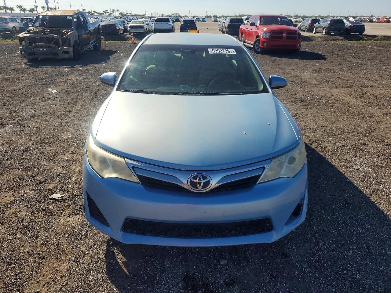 2014 TOYOTA CAMRY L photo 5