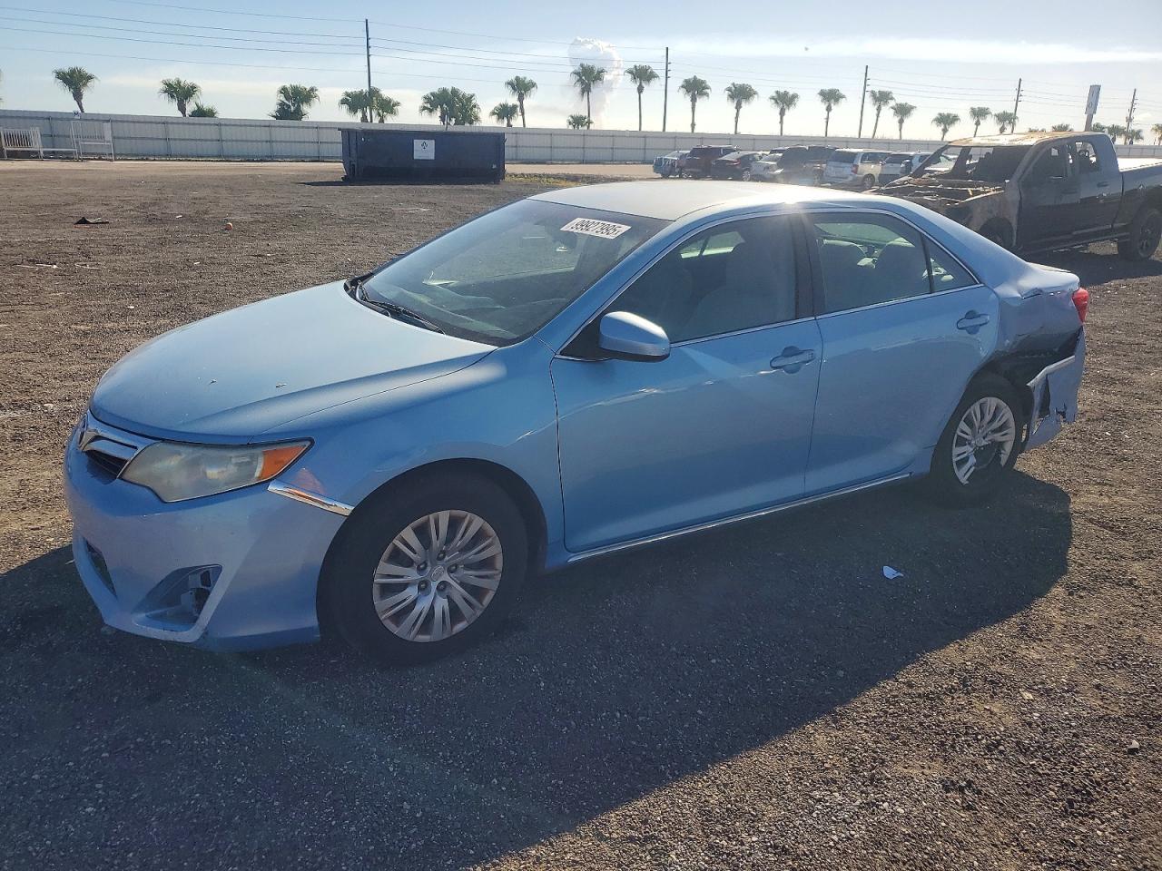 2014 TOYOTA CAMRY