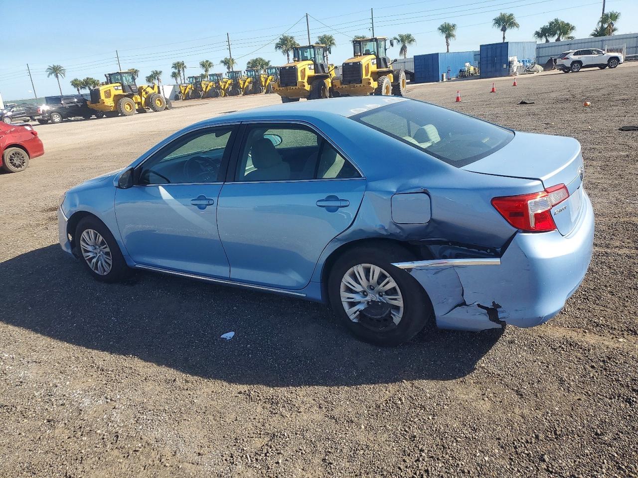 2014 TOYOTA CAMRY L photo 2