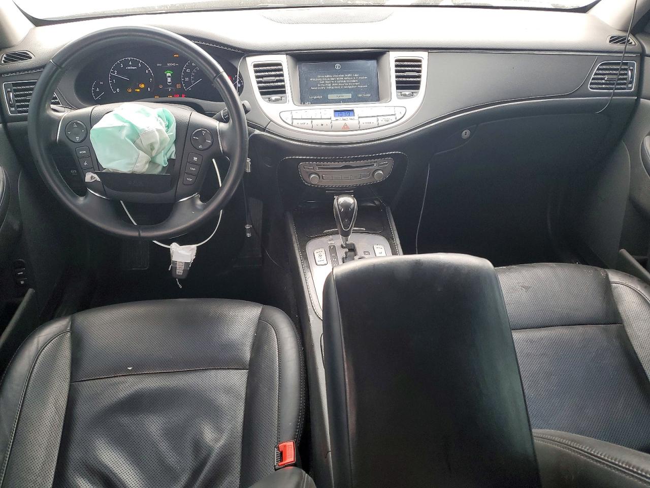 2013 HYUNDAI GENESIS 3.8L photo 8