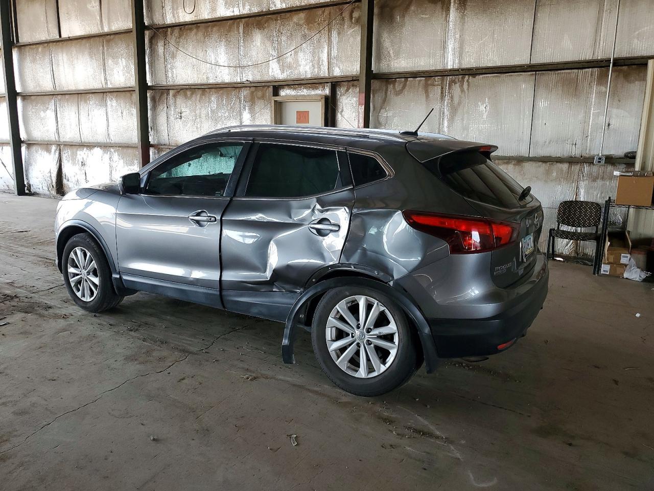 2018 NISSAN ROGUE SPORT S photo 2