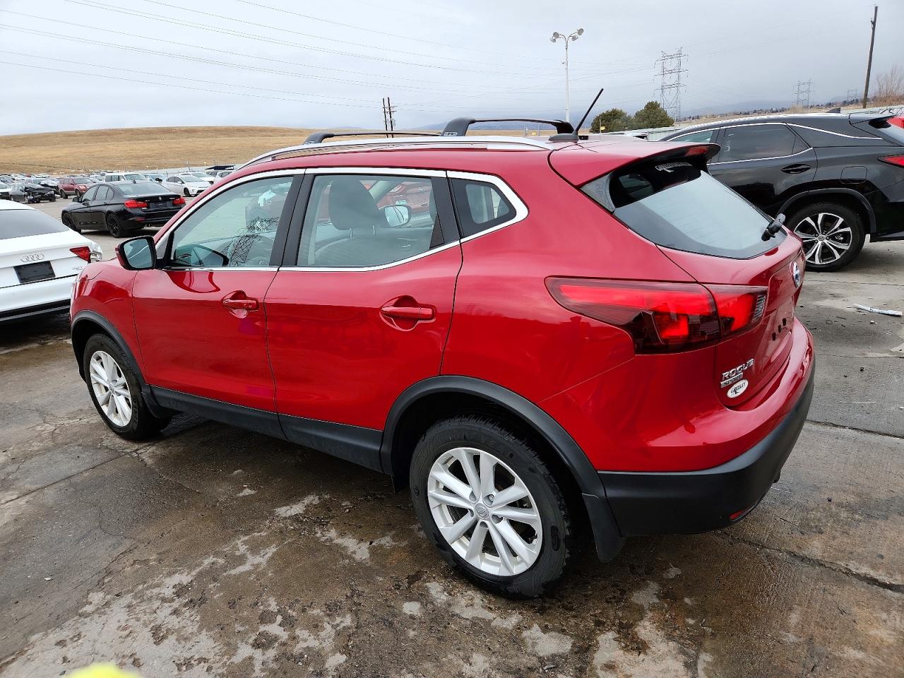 2018 NISSAN ROGUE SPORT SV photo 2