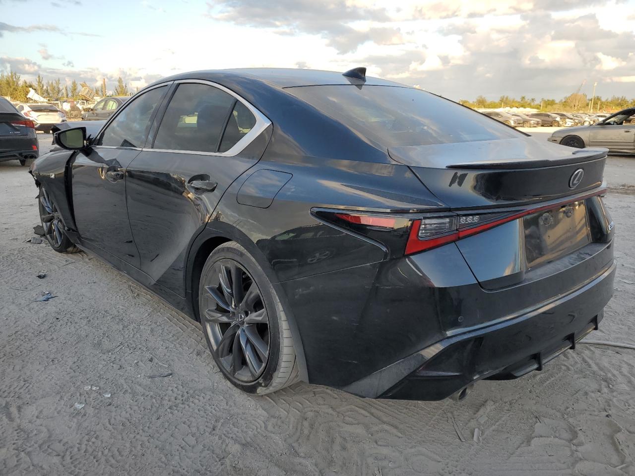 2023 LEXUS IS 350 F SPORT DESIGN photo 2