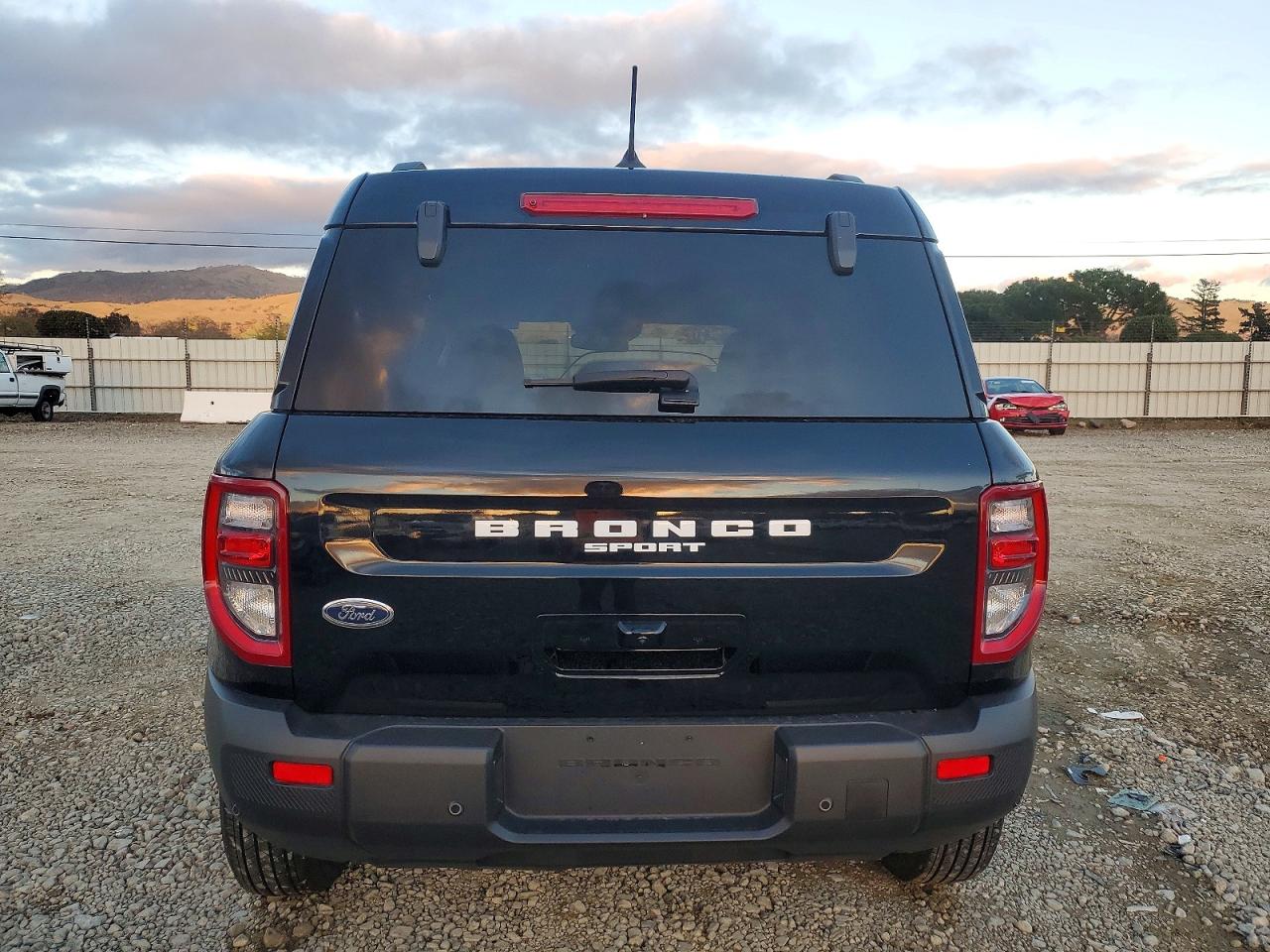 2025 FORD BRONCO SPORT OUTER BANKS photo 6