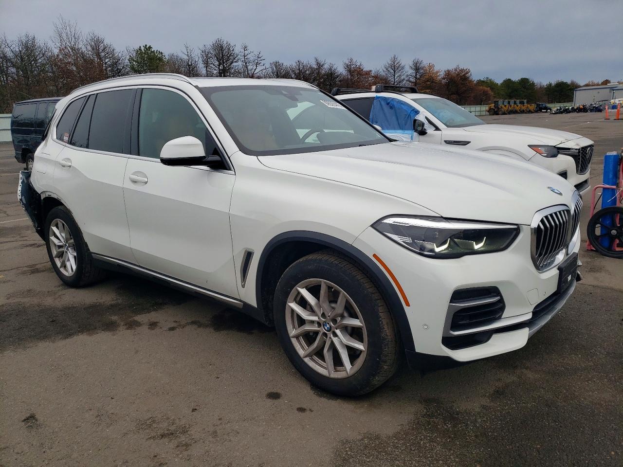2022 BMW X5 XDRIVE40I photo 4