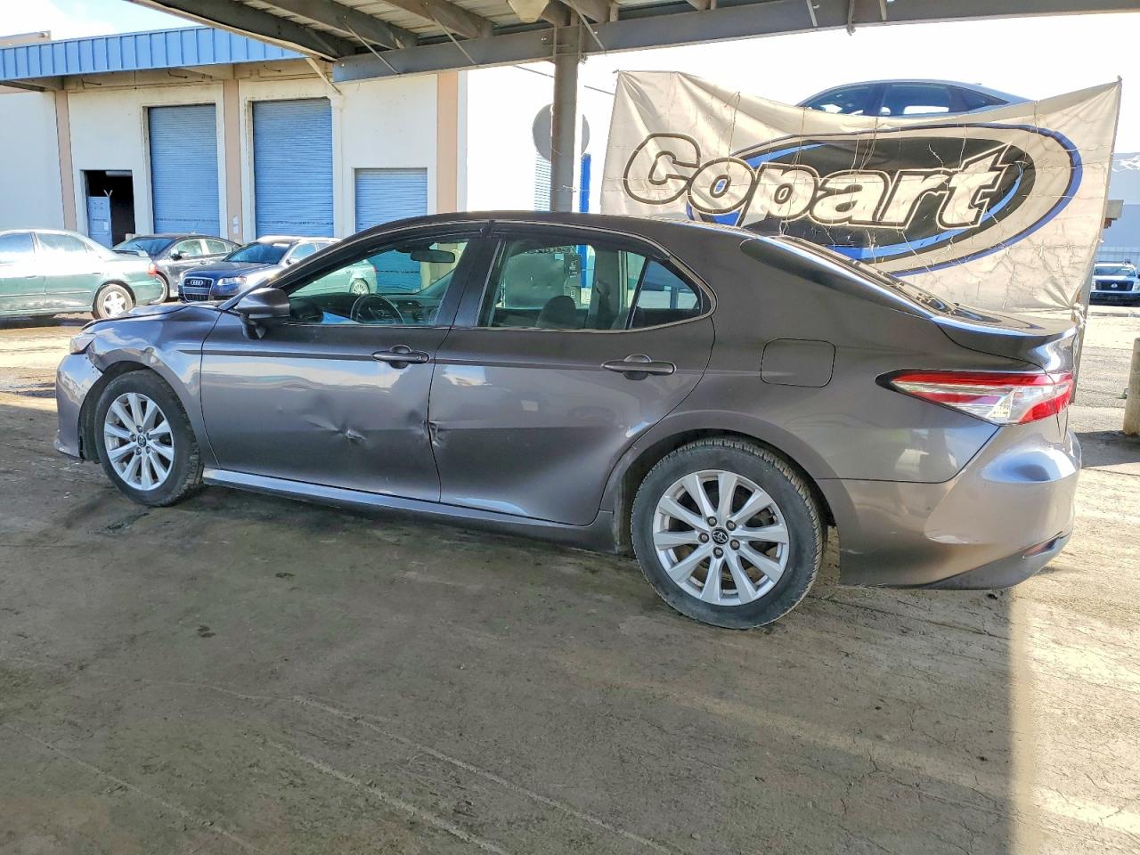 2020 TOYOTA CAMRY LE photo 2