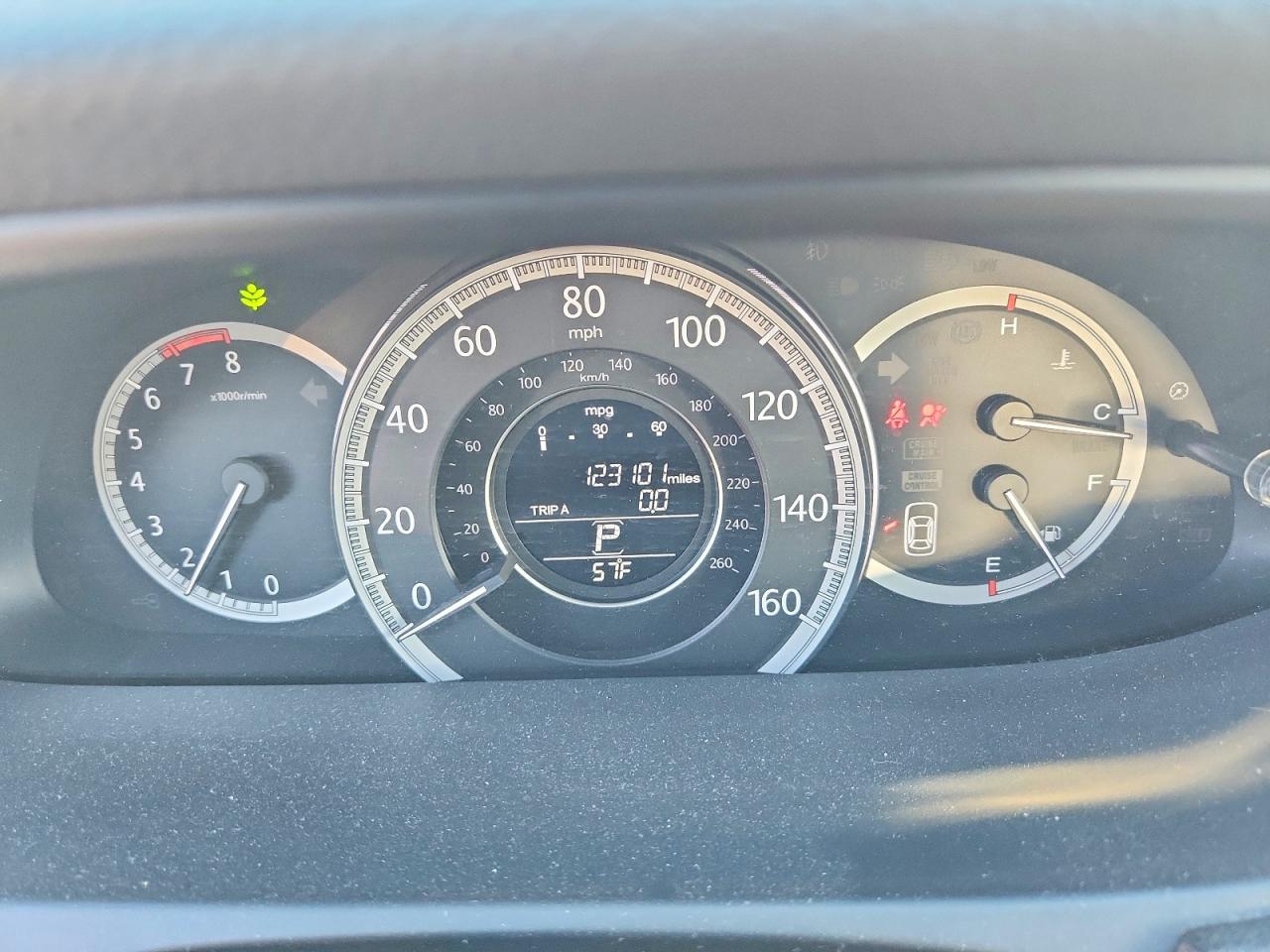 2013 HONDA ACCORD LX photo 9