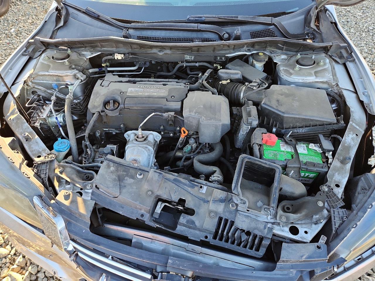 2013 HONDA ACCORD LX photo 11